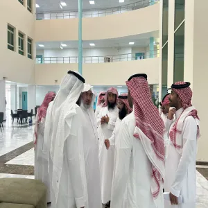 The Vice-Rector for Development and Investment visits the College of Sharia and Law to oversee its completed projects
