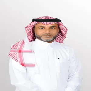 وكيل الجامعة للدراسات العليا والبحث العلمي يشكر الإدارة العامة للخدمات
