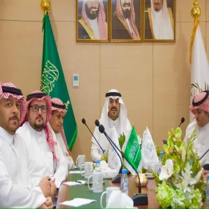 Executive Director of Applied College Holds Coordination Meeting for 1447H Academic Year Preparations
