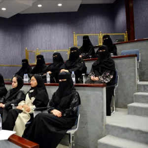 طلبة قسم القانون بجامعة المجمعة في زيارة لمجلس الشورى