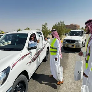 Salik Center for Traffic Safety distributes First Aid Kits to Students