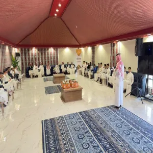 The General Administration of Services hosts a Forum for Public-School Students