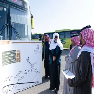 وكيل الجامعة للتنمية والاستثمار يتفقد مواقع النقل الجامعي خلال فترة الاختبارات