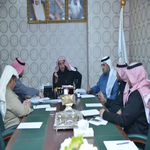 The committee of Preparing the Annual Reports of the University Held Its Second Session