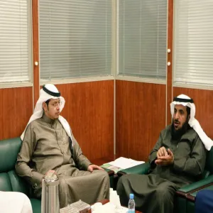 آلية الأعذار الطلابية على طاولة وحدة الخدمات والحقوق الطلابية