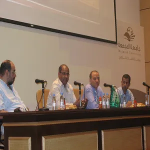 Head of Computer Science Department in Faculty of Sciences Meets with the Department Students