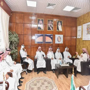 وكيل الجامعة يستقبل قيادات كلية التربية