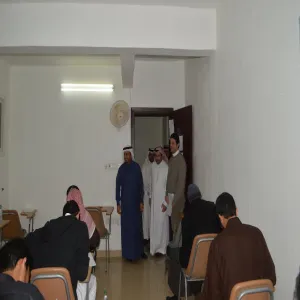 وكالة الجامعة للشؤون التعليمية تزور كلية الهندسة لمتابعة سير الاختبارات