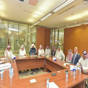 بالتعاون مع وزارة التعليم : الجامعة تطلق مبادرة تطوير نظام إدارة السلامة والصحة المهنية ‬