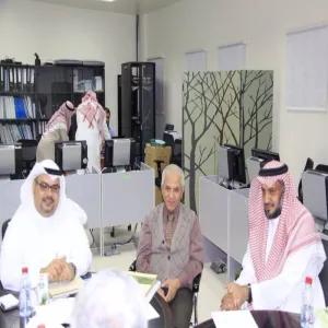 The officials of the general department of planning and administrative development in a visit to Taibah University