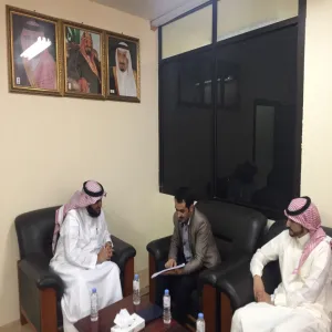 Project Management Office at the university team to visit the Legal Department