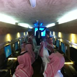 THE E-LEARNING AND TRAININGMOBILE SOCIAL BUS CODUCTS SEVERAL TRAINING PROGRAMS IN RUMAAH