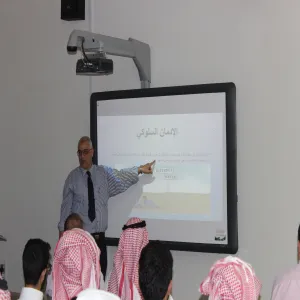 Academic Advising Unit in College of Science Organizes Lecture on “Addiction to Electronics”