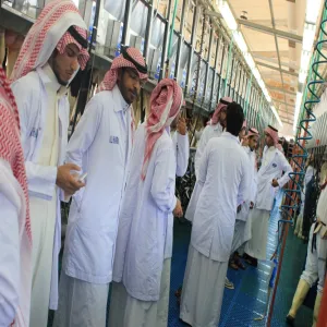 Students of the College of Business Administration Pay a Field Visit to Almarai Company