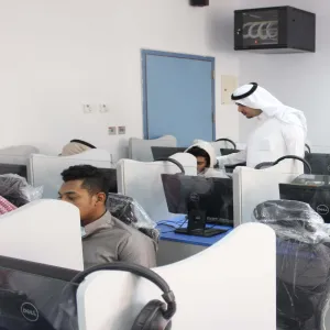 سعادة عميد كلية إدارة الأعمال يتفقد سير الاختبارات الفصلية للمقررات الالكترونية المطروحة عن بُعد
