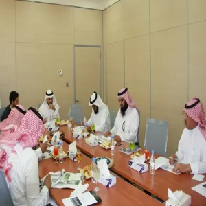 Deanship of Community Service Discussing the Mechanism of Transferring Bridging Admission Programs to the Admission and Registration Deanship at the University