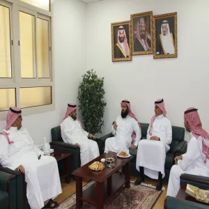 الكلية تستقبل المشرف العام على الإدارة العامة للخدمات