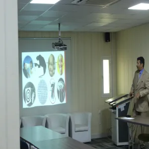CCIS Launches the "self-marketing" Program for Students