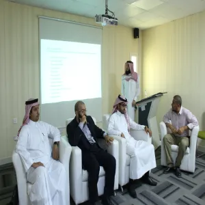 ندوة تعريفية بالمسارات الأكاديمية المستحدثة في كلية علوم الحاسب والمعلومات بالعام الجامعي 1440/1441هـ