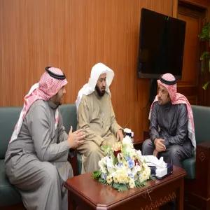 His Excellency the Rector Views the Periodical Report on the Procedural Functioning of the Administrative Communication and Electronic Archiving Project and its Workflow Procedures