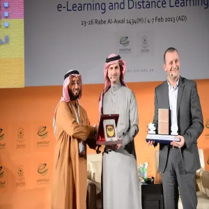 HIS EXCELLENCY THE VICE RECTOR FOR GRADUATE STUDIES AND SCIENTIFIC RESEARCH CHAIRS THE ELEVENTH SESSION OF THE THIRD INTERNATIONAL CONFERENCE OF E-LEARNING AND DISTANCE LEARNING, AND VISITS THE DEANSHIP OF E-LEARNING AND DISTANCE LEARNING PAVILION IN THE