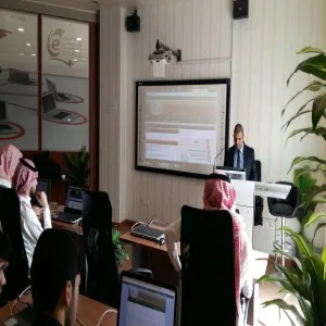 وحدة التعليم الالكتروني تقيم دورة تدريبية
