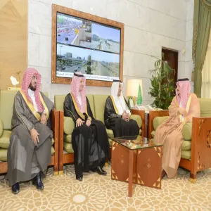 ON THE OCCASION OF EARNING THE INSTITUTIONAL ACCREDITATION: RIYADH GOVERNOR WELCOME MU RECTOR AND SOME OFFICIALS