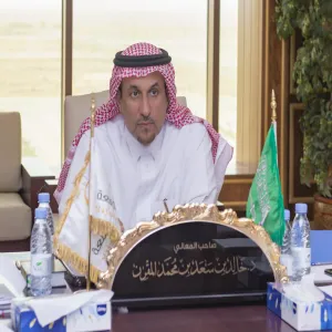 معالي مدير الجامعة يعتمد ترقية عدد(229) موظف من موظفي الجامعة