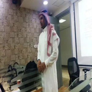 إقامة سمنار علمي في قسم اللغة الإنجليزية في كلية التربية بالمجمعة