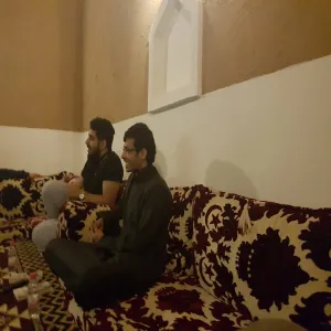 قصائد أعجبتني لغازي القصيبي على طاولة نادي القراءة