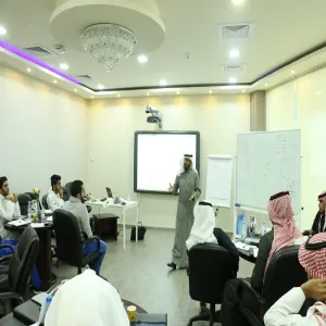 عمادة شؤون الطلاب تقيم برنامج إعداد القيادات الطلابية