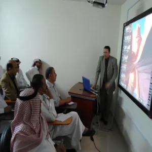 COLLEGE OF EDUCATION ORGANIZES A TRAINING COURSE FOR USING INTERACTIVE BOARD