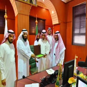 HIS EXCELLENCY THE RECTOR RECEIVES THE TEAM OF DEVELOPING COMMUNITY COLLEGE