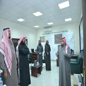 THE VICE-RECTOR INSPECTS THE WEATHER MONITORING STATION