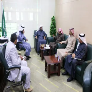 عمادة خدمة المجتمع والتعليم المستمر تدرب مشرفي ومعلمي الطلاب الموهوبين بالتعليم العام ضمن مبادرة باحث المستقبل