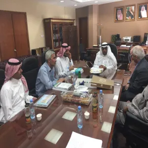 A DELEGATE OF STRATEGIC PLANNING DEP. VISITS TAIBAH UNIVERSITY