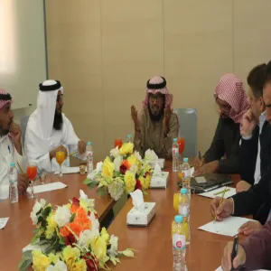 DEANSHIP OF COMMUNITY SERVICES HOLDS A MEETING FOR HEADS OF COMMUNITY SERVICE UNITS