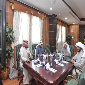معالي مدير الجامعة يطلع على نظام أبحاث بعد تدشينه
