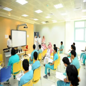 Al Majmaah university rector visited applied medical college in its new headquarters