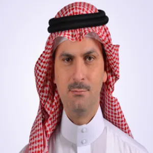 THE VICE-RECTOR FOR GRADUATE STUDIES AND SCIENTIFIC RESEARCH WELCOMES THE UNIVERSITY DELEGATION IN THE CAREER FAIR, UK