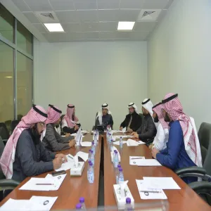 وحدة التوعية الفكرية المركزية بمكتب معالي مدير الجامعة تعقد اجتماعها الخامس عشر