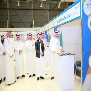 عمادة خدمة المجتمع والتعليم المستمر ترعى فعالية " اقرأ كتاباً وأضئ عتمة "