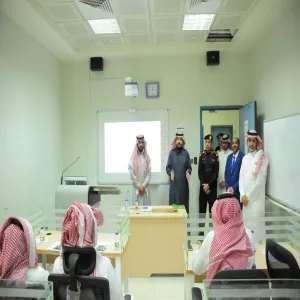 انطلاق دورة اللغة الإنجليزية المقدمة لمنسوبي دوريات الأمن