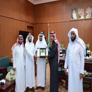 HIS HIGHNESS THE RECTOR AWARDS ENGINEER MUHANNAD ABO DEYYAH