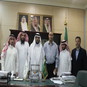 DEAN OF SCIENTIFIC RESEARCH RECEIVES THE 1ST INVENTION OF SCIENTIFIC RESEARCH OF THE ENGINEERING RESEARCH AND APPLIED SCIENCE CENTER