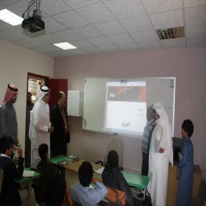 وفد من كلية العلوم بالزلفي في ضيافة مدارس التعليم العام