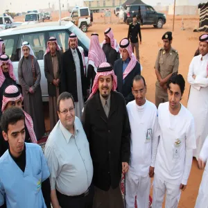 THE GENERAL SUPERVISOR OF THE ORGANIZING COMMITTEE FOR THE FESTIVAL OF KING ABDUL AZIZ AWARD PAYS AN INSPECTIVE VISIT TO THE MOBILE MEDICAL SERVICE OF THE UNIVERSITY