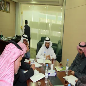 DEANSHIP OF COMMUNITY SERVICE AND CONTINUING EDUCATION HOLDS A CONSULTATIVE MEETING ON THE FIRST MEETING OF THE DISTINCTIVE EXPERIENCES OF SAUDI CHARITIES