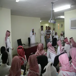 A NUMBER OF GROUPS FROM HIGH SCHOOL VISIT THE ENGINEERING COLLEGE