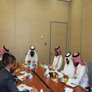 COMMUNITY SERVICE AND VOCATIONAL EDUCATION DEANSHIP HOLDS A CONSULTATIVE MEETING WITH REPRESENTATIVES FROM THE MINISTRY OF CIVIL SERVICE AND THE CHAMBER OF COMMERCE OF AL MAJMA’AH